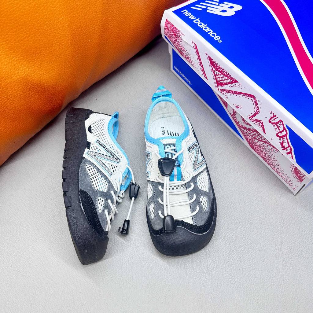 N530 MIUMIU Stream Sandals" white, blue, gray"