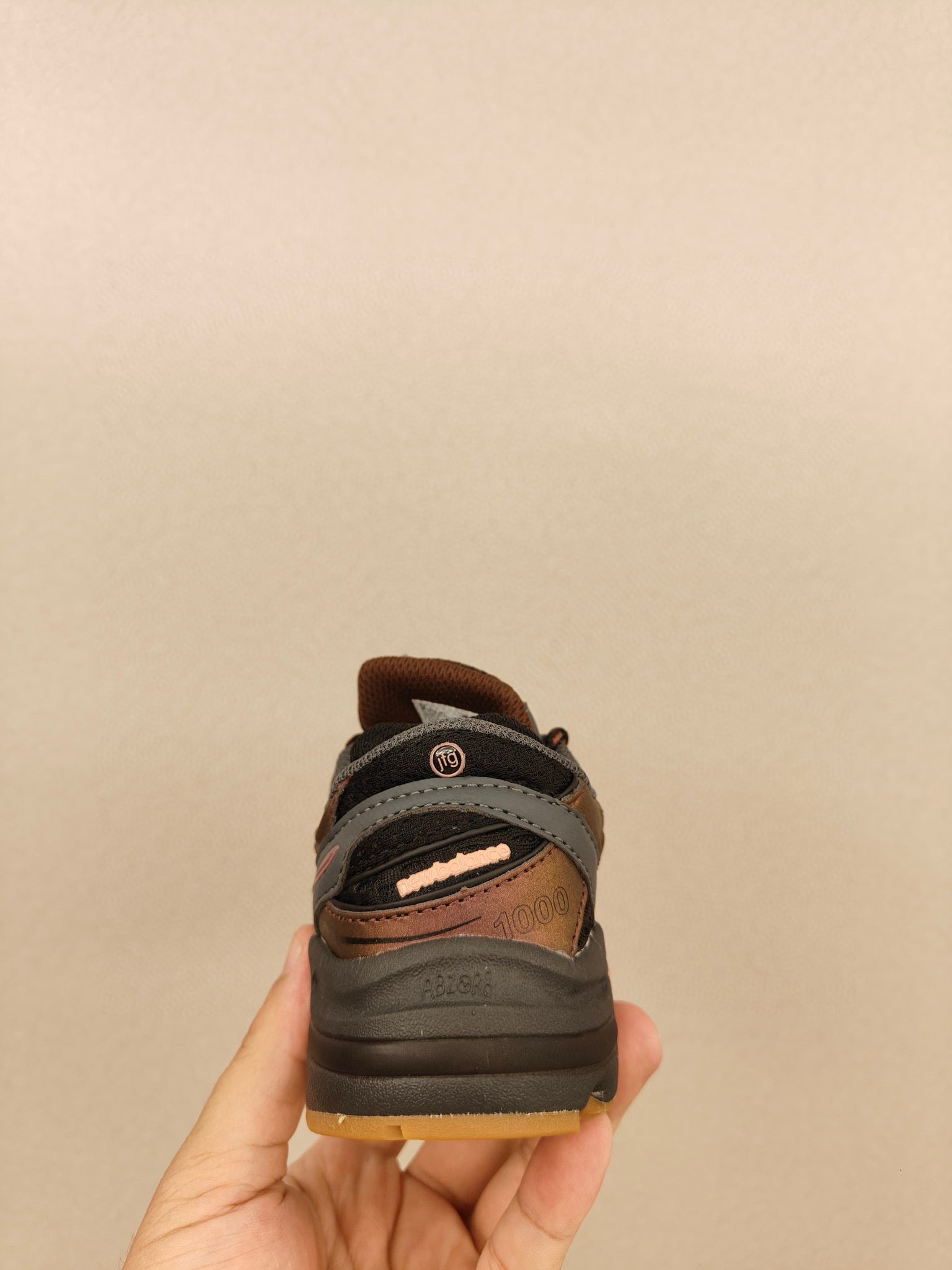 NB1000 lace-up children's shoes" brown"
