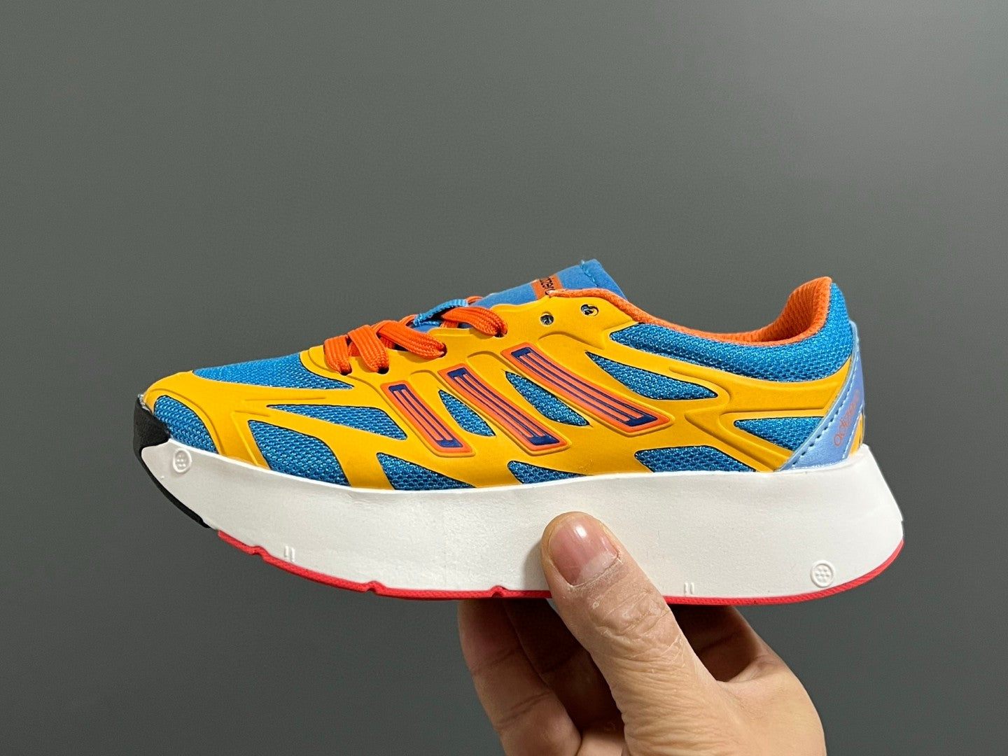 A's new children's shoelace buckle swing sports shoes" Orange, blue"
