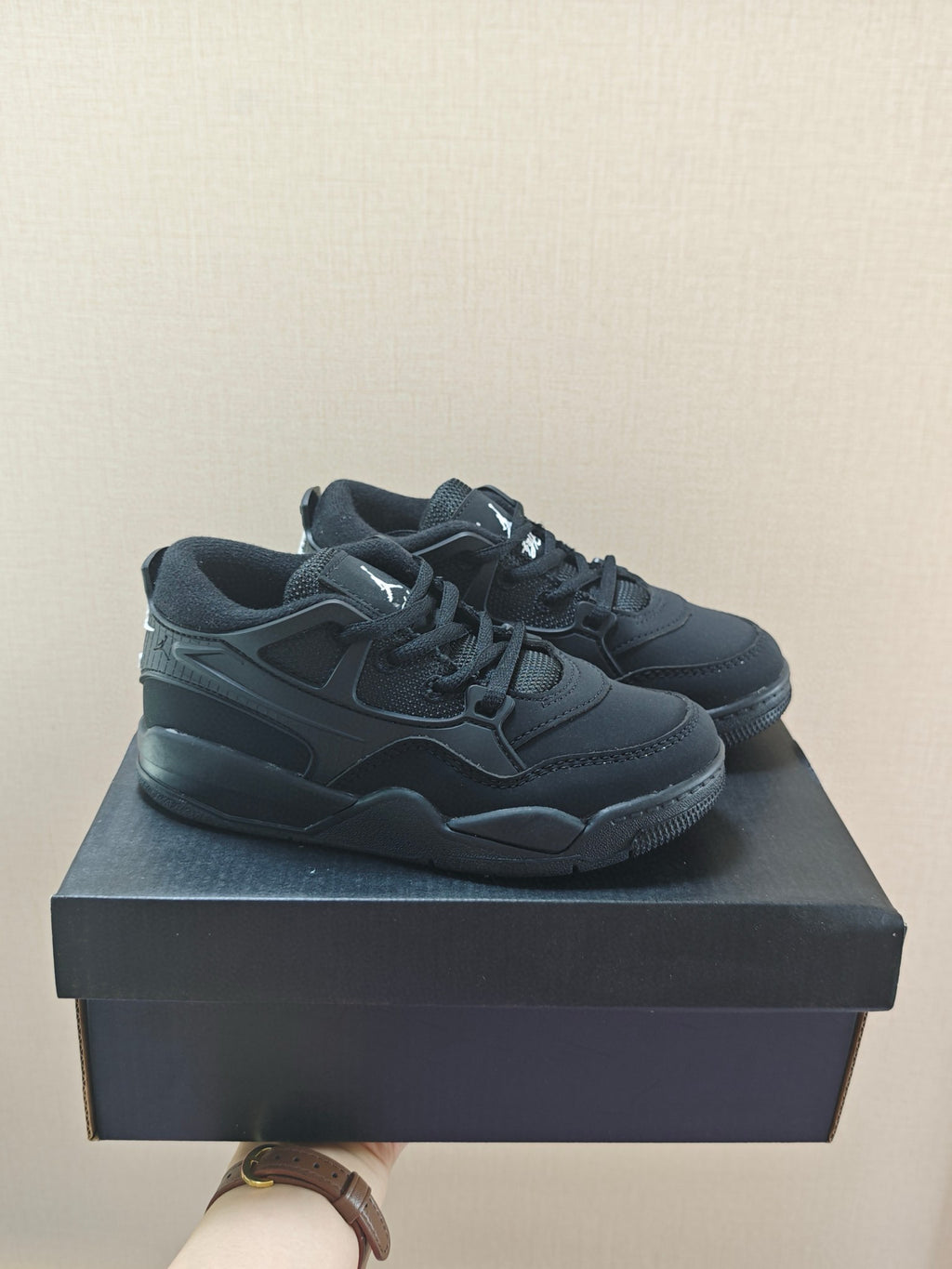 Jordan 4 Retro Sneakers " black"