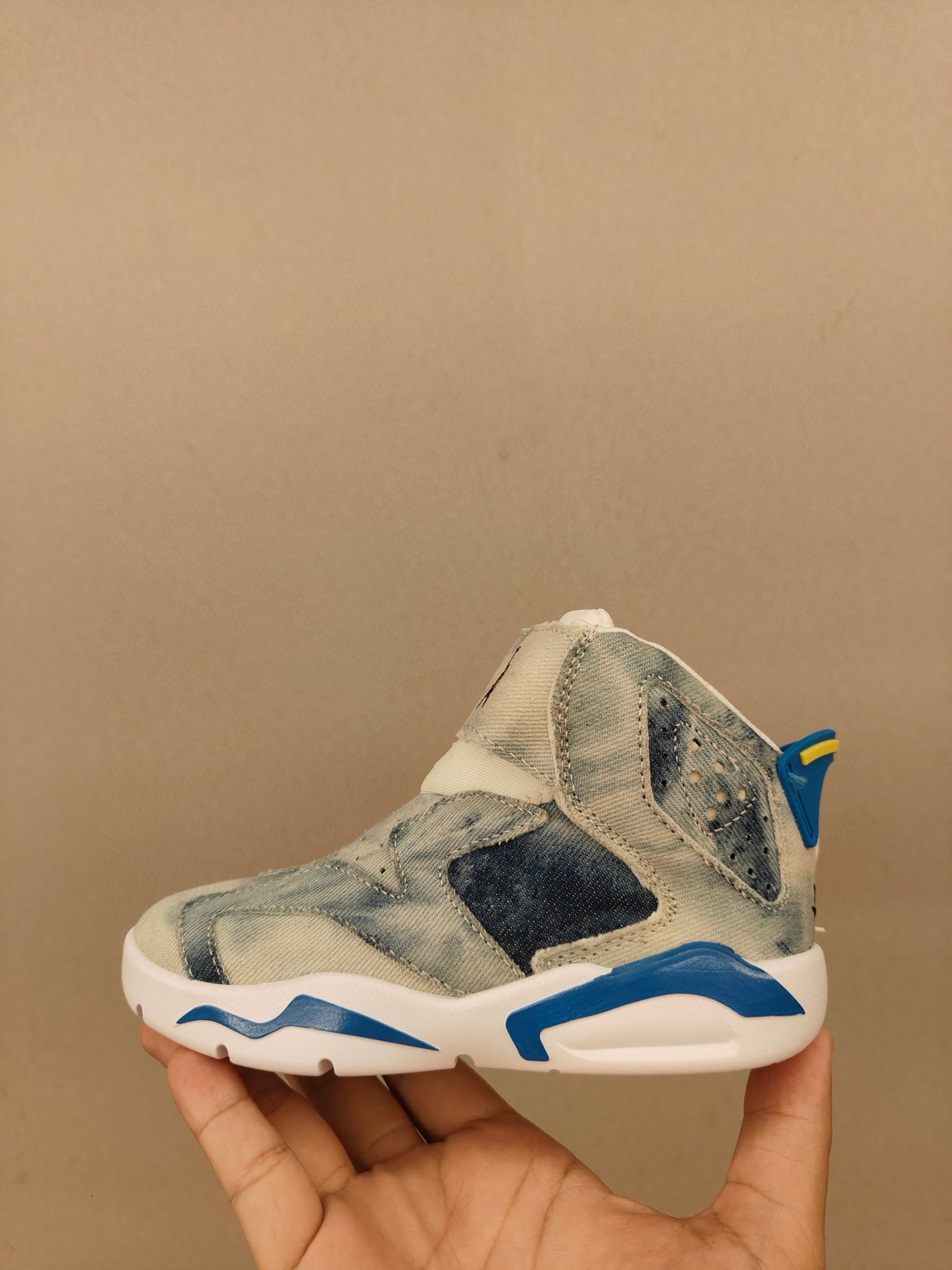 Joe 6 Velcro leather basketball shoes" light blue/denim"