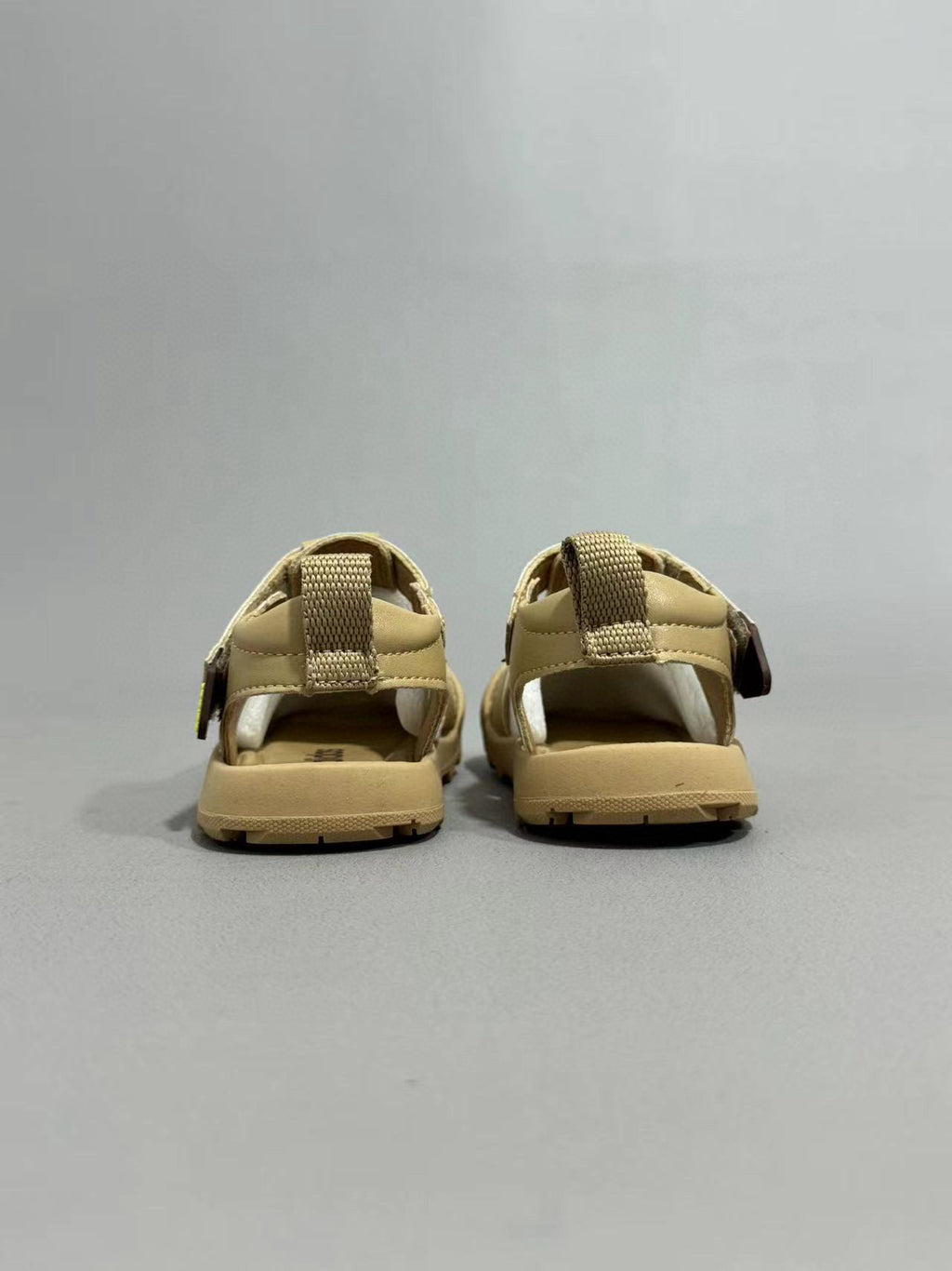 Adidas hollow Velcro sandals" light brown"