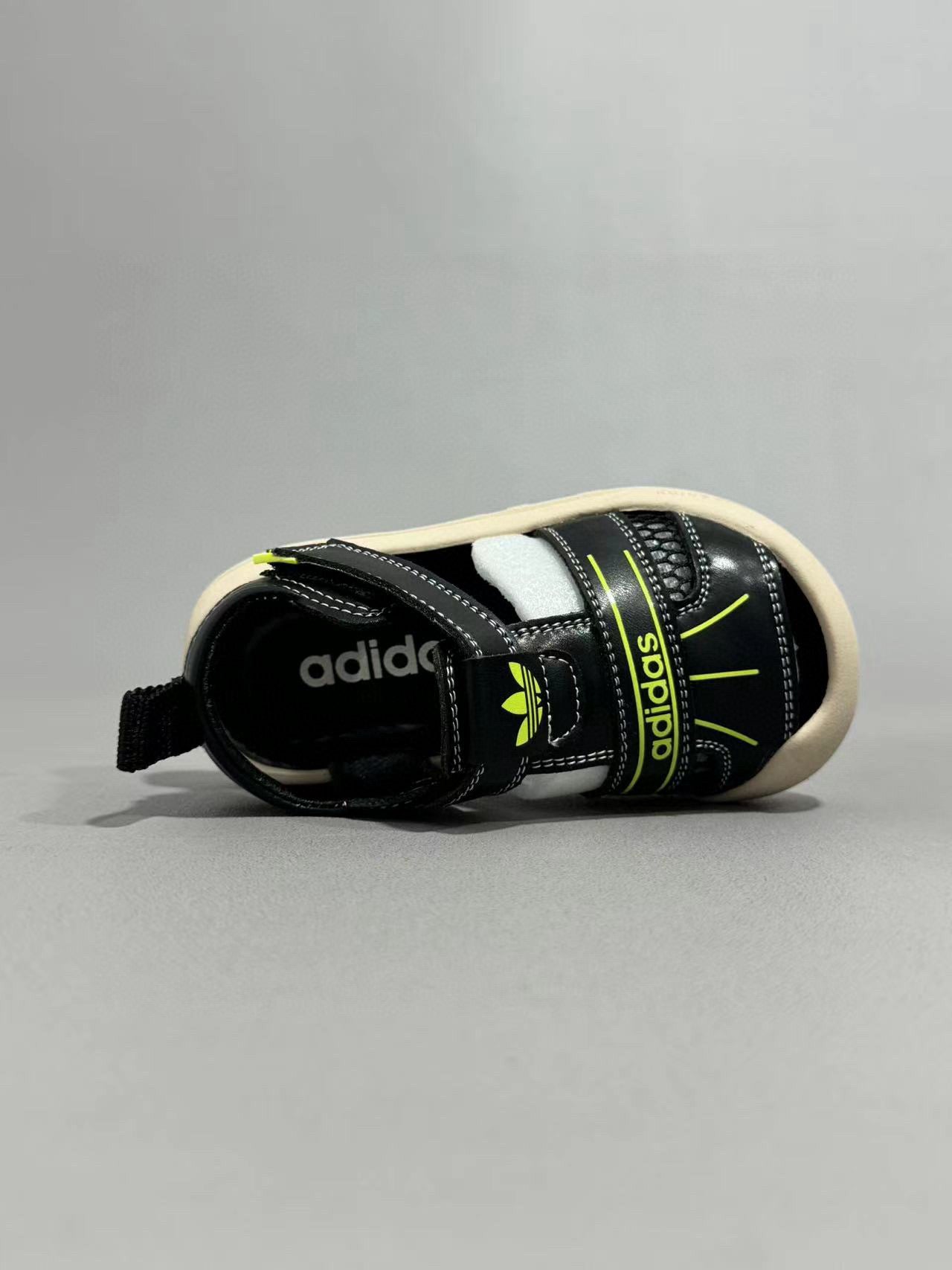 Adidas hollow Velcro sandals" black"