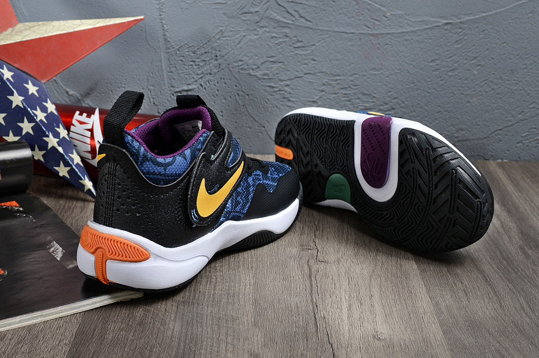 Nike's new UFO slip-on shoes for children" Black"