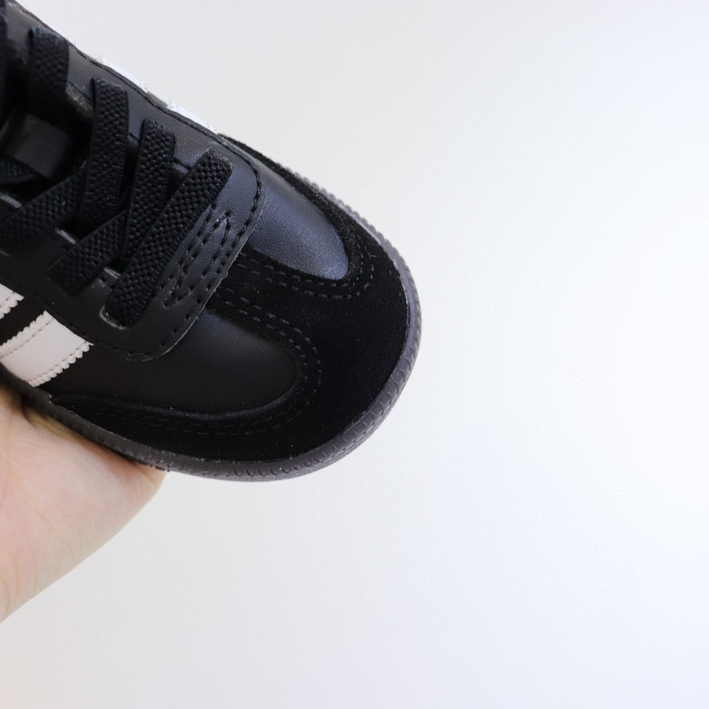 Adidas children's training shoes" black"