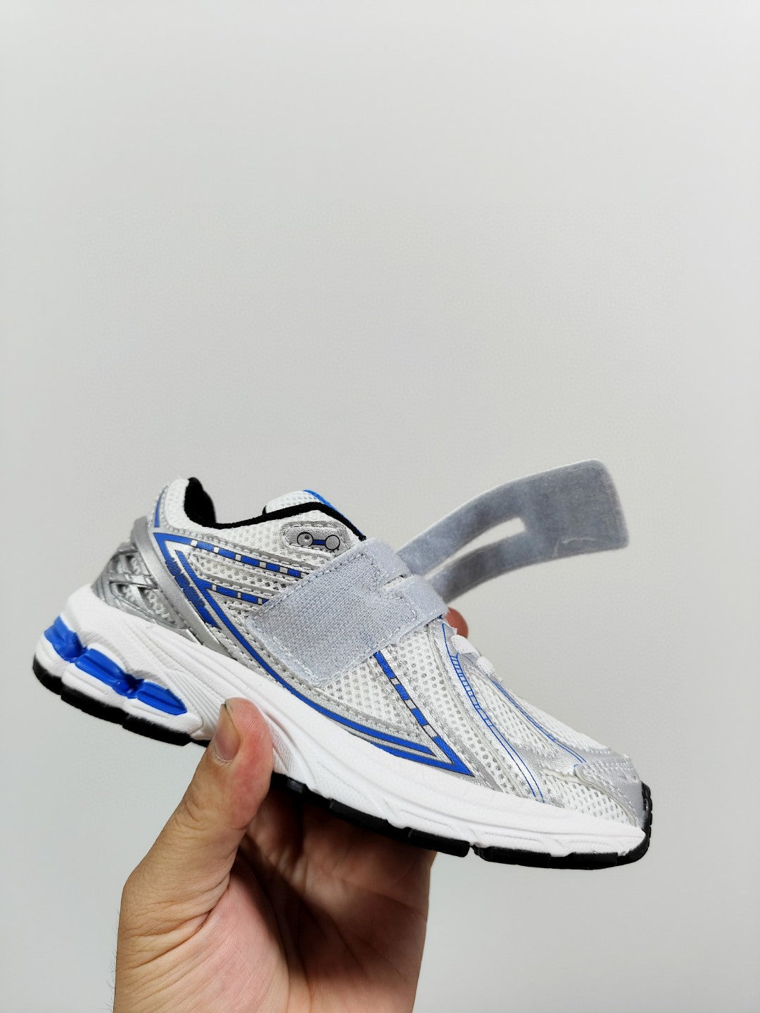 NB 1906 Velcro Kids Running Shoes" silver, blue"