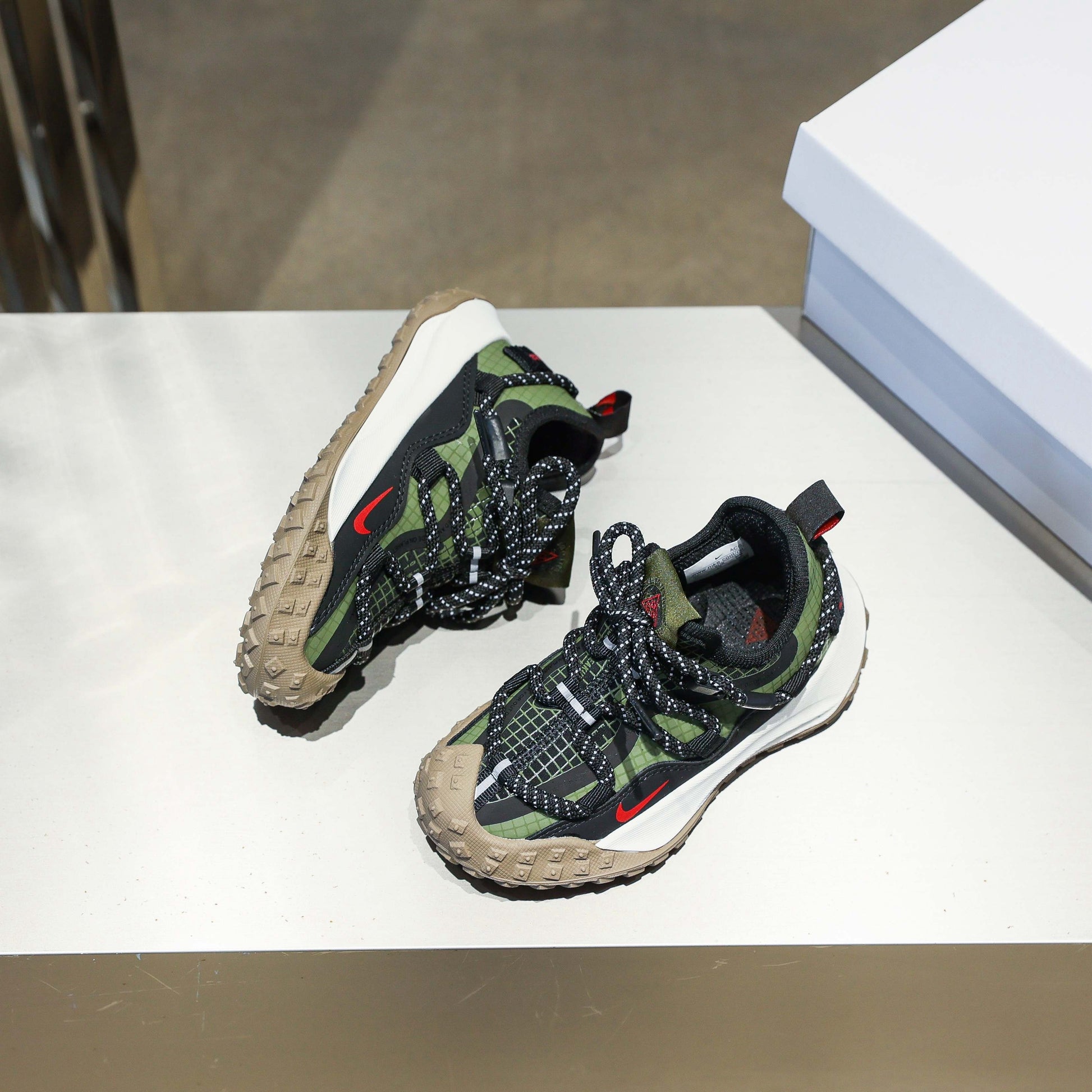 Nike ACG tire-soled hiking shoes