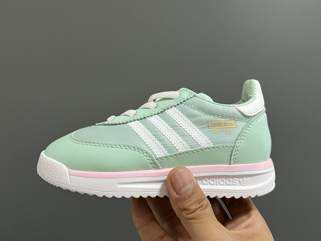 AD Kuehne & Son's new SL-72 children's elastic retro" mint green"
