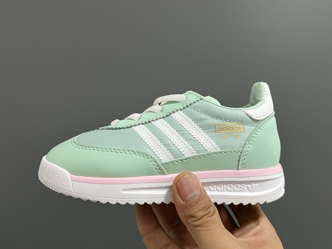AD Kuehne & Son's new SL-72 children's elastic retro" mint green"