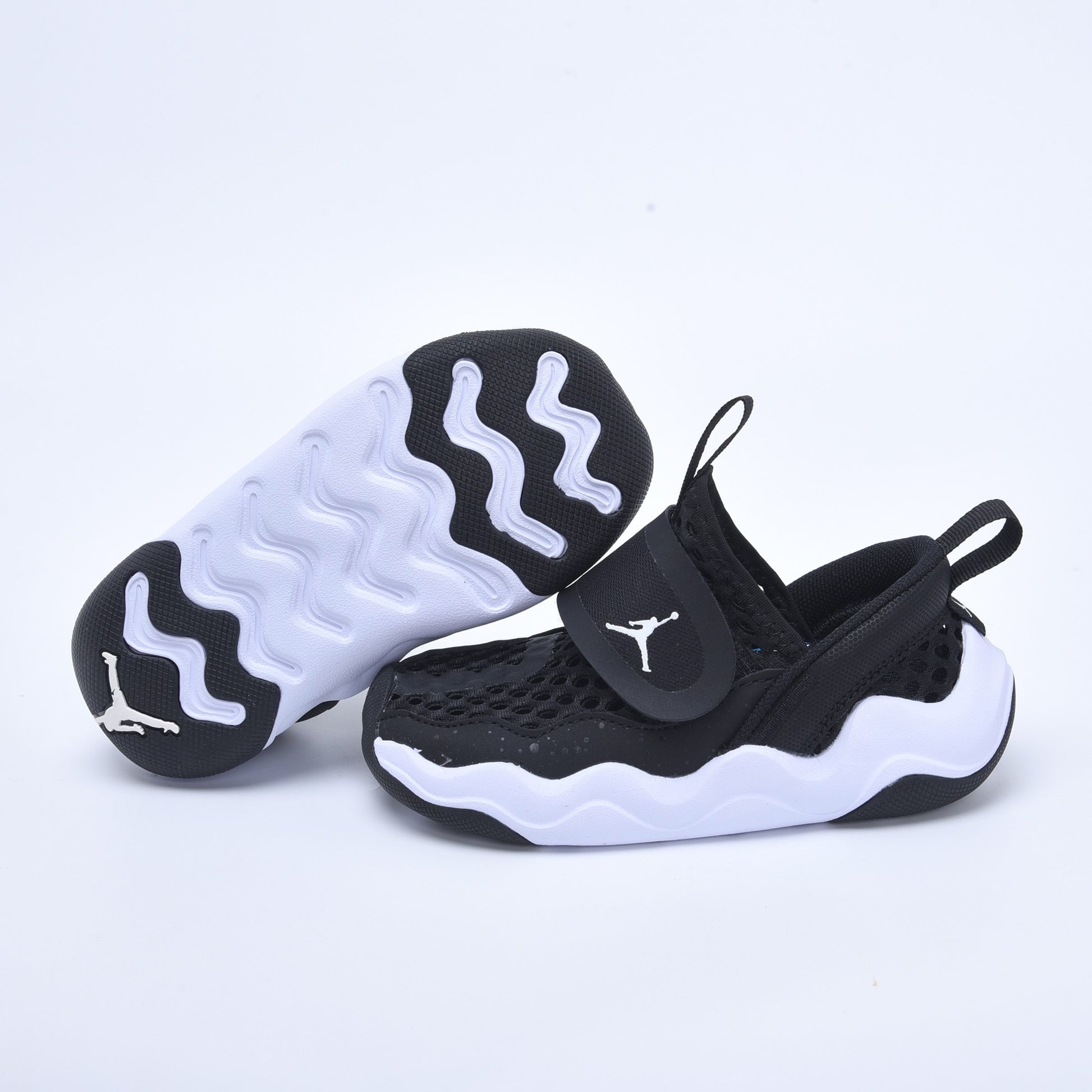 Jordan Little Shark Mesh Shoes for Kids "black"