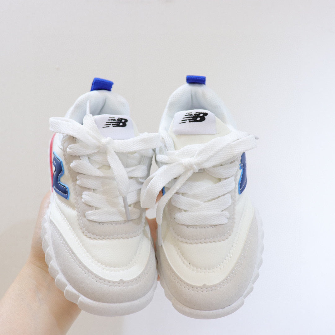 NB overseas version of the shoes" white"