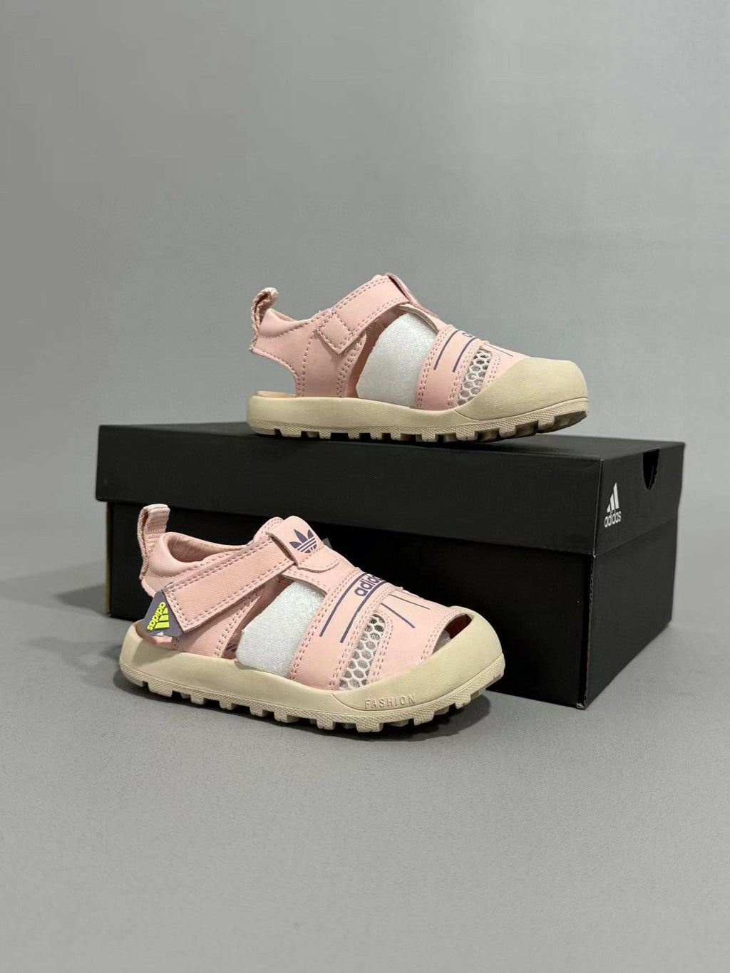 Adidas hollow Velcro sandals" pink"