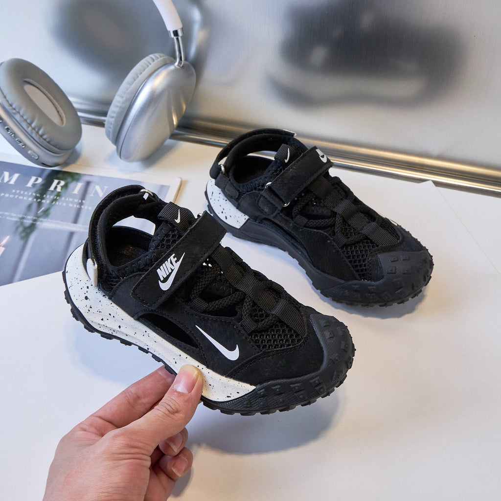 Nike tire bottom Velcro sandals" black"
