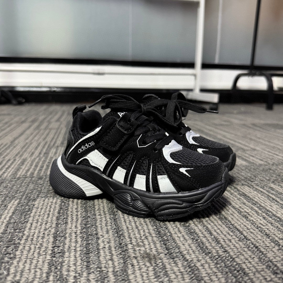 Adidas dad shoes" black"