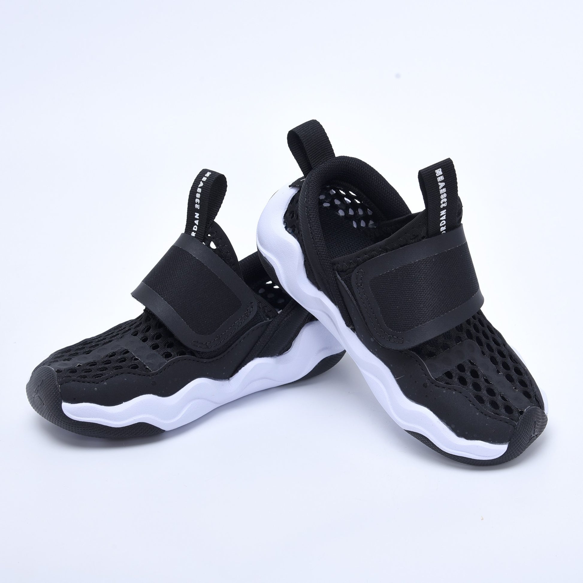 Jordan Little Shark Mesh Shoes for Kids "black"