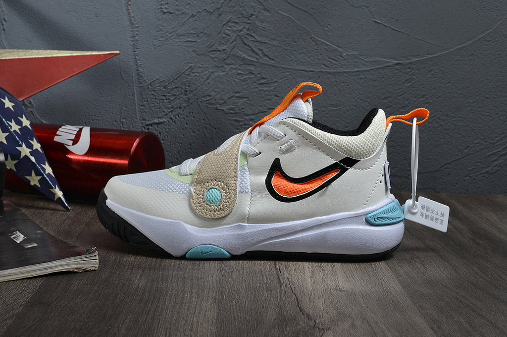 Nike's new UFO slip-on shoes for children" white"