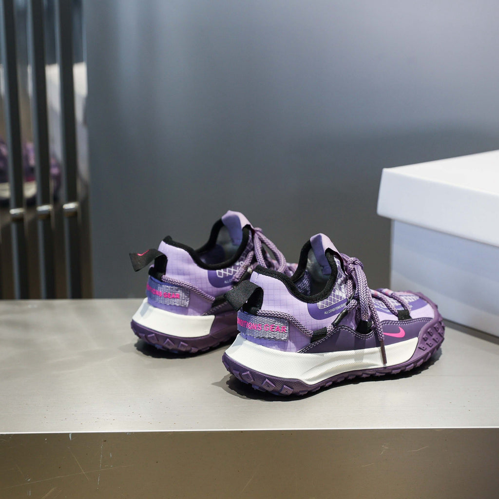 Nike ACG tire-soled hiking shoes " Purple"