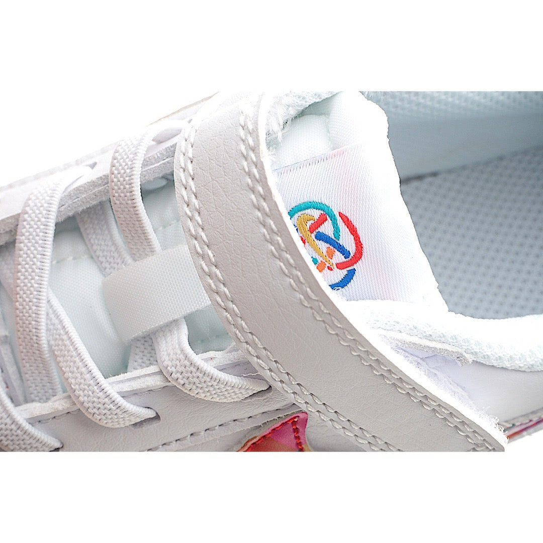 Trail Blazers Velcro Low-Top Kids Sneakers" white"