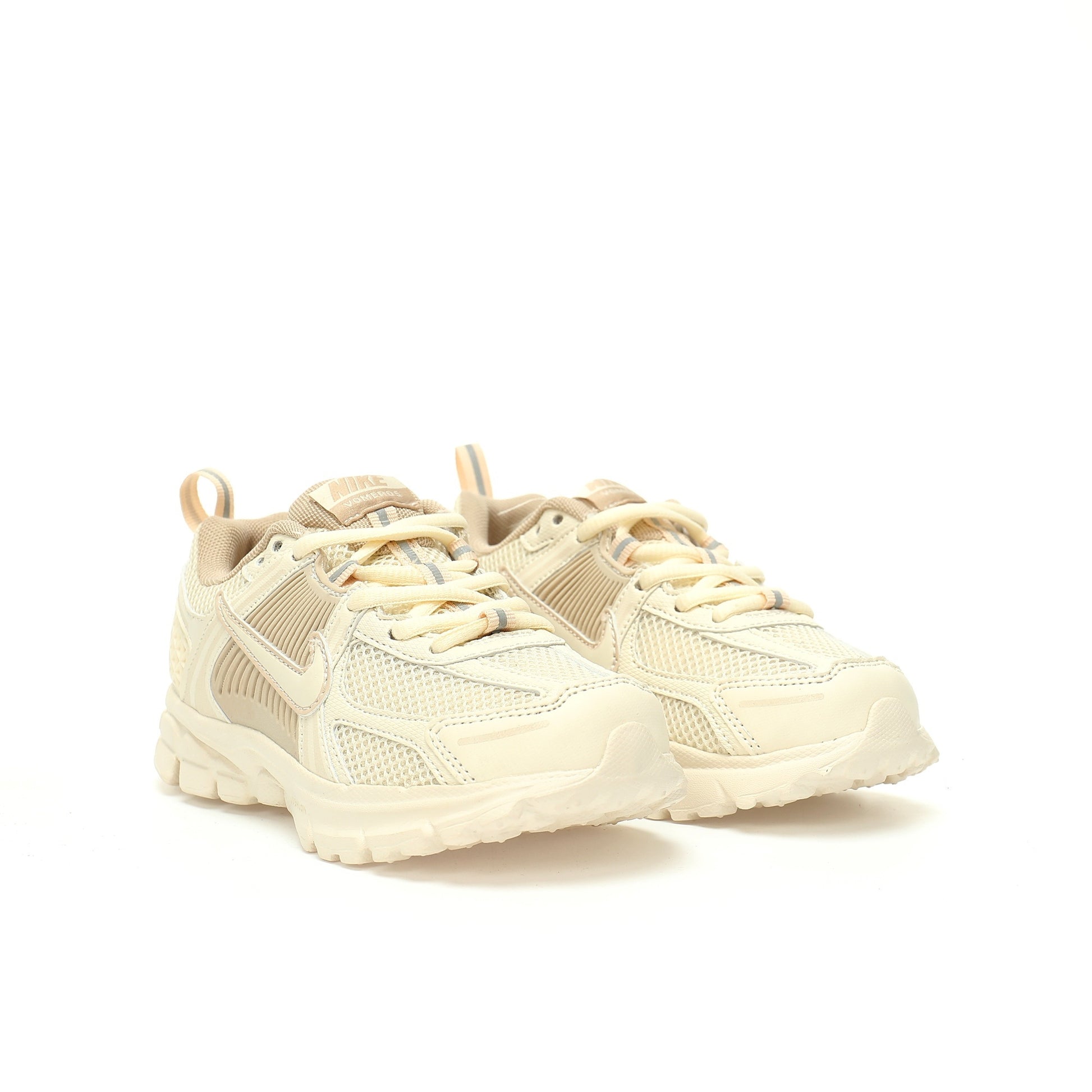 Nike V5" Camel"