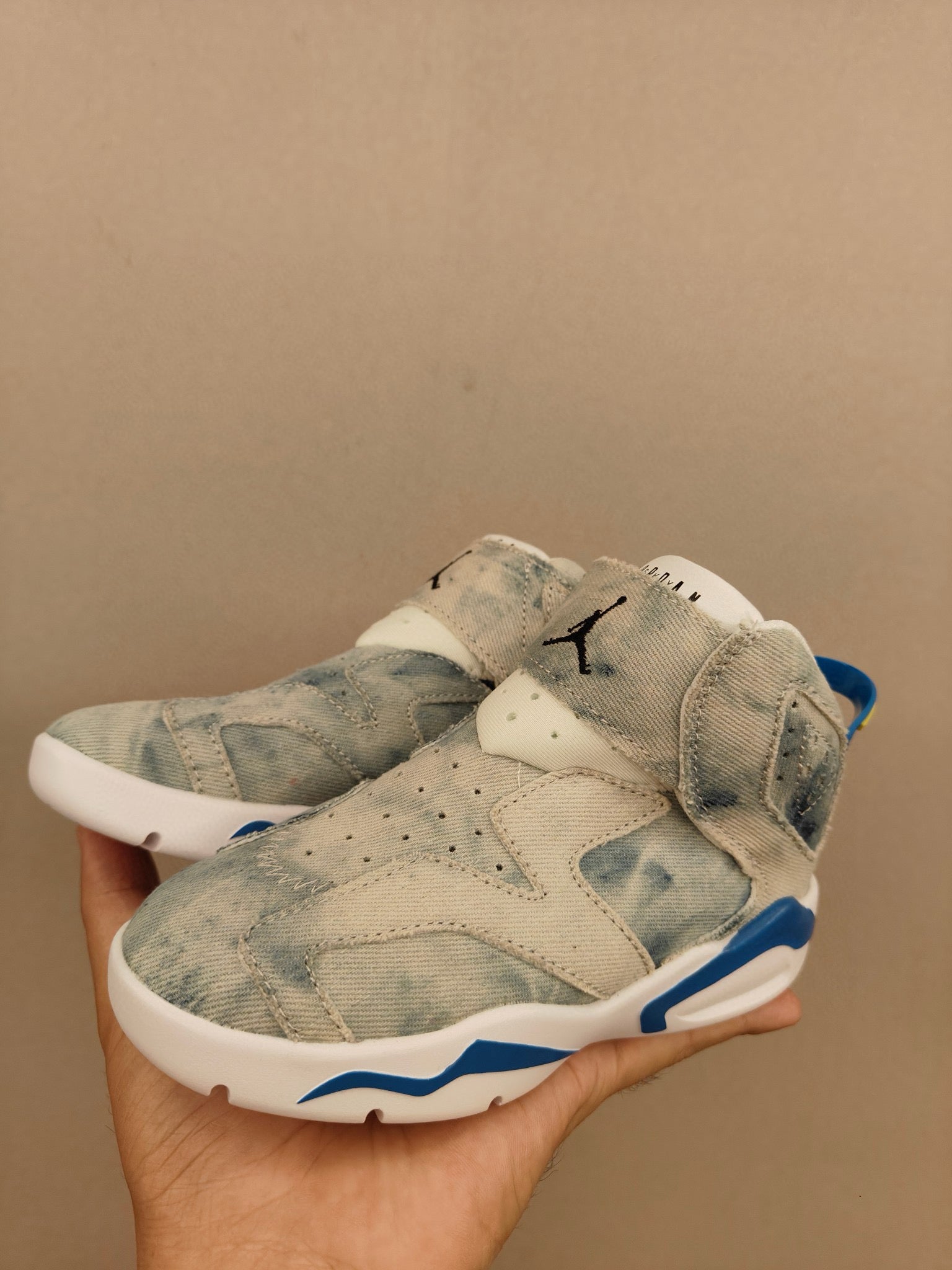 Joe 6 Velcro leather basketball shoes" light blue/denim"
