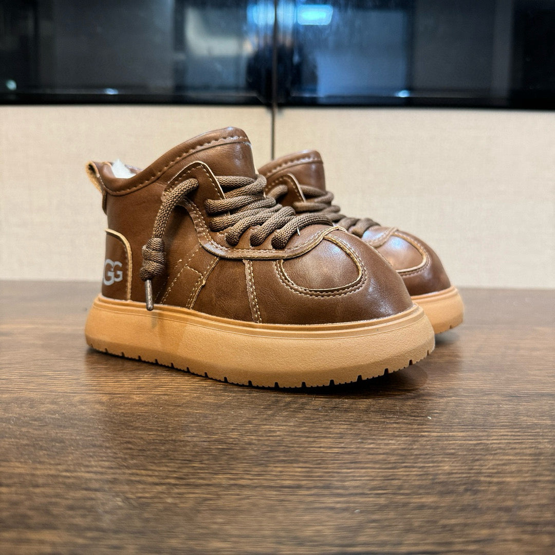 U-GG Capibara Snow Boots Leather" brown"
