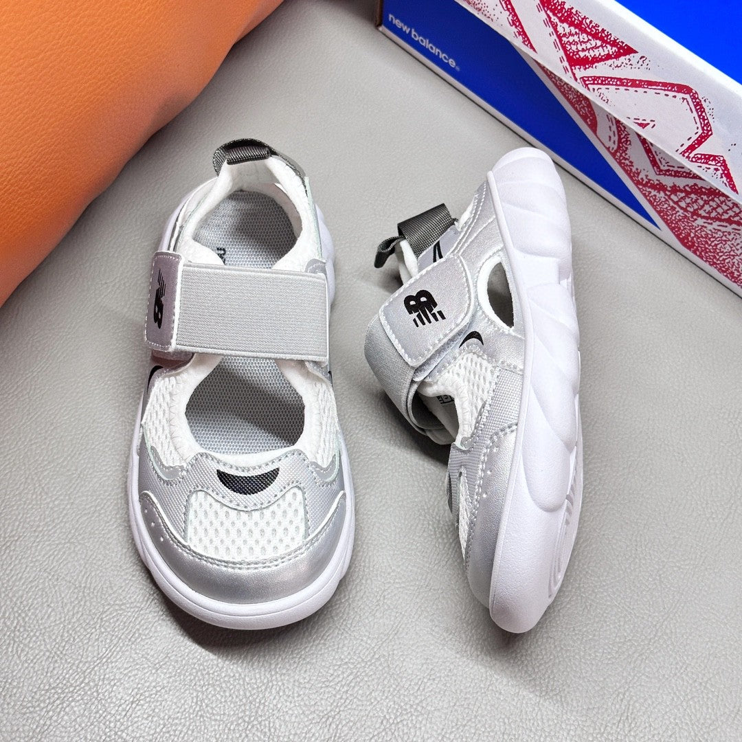 NB920 children's sandals children's beach sandals" white, silver"