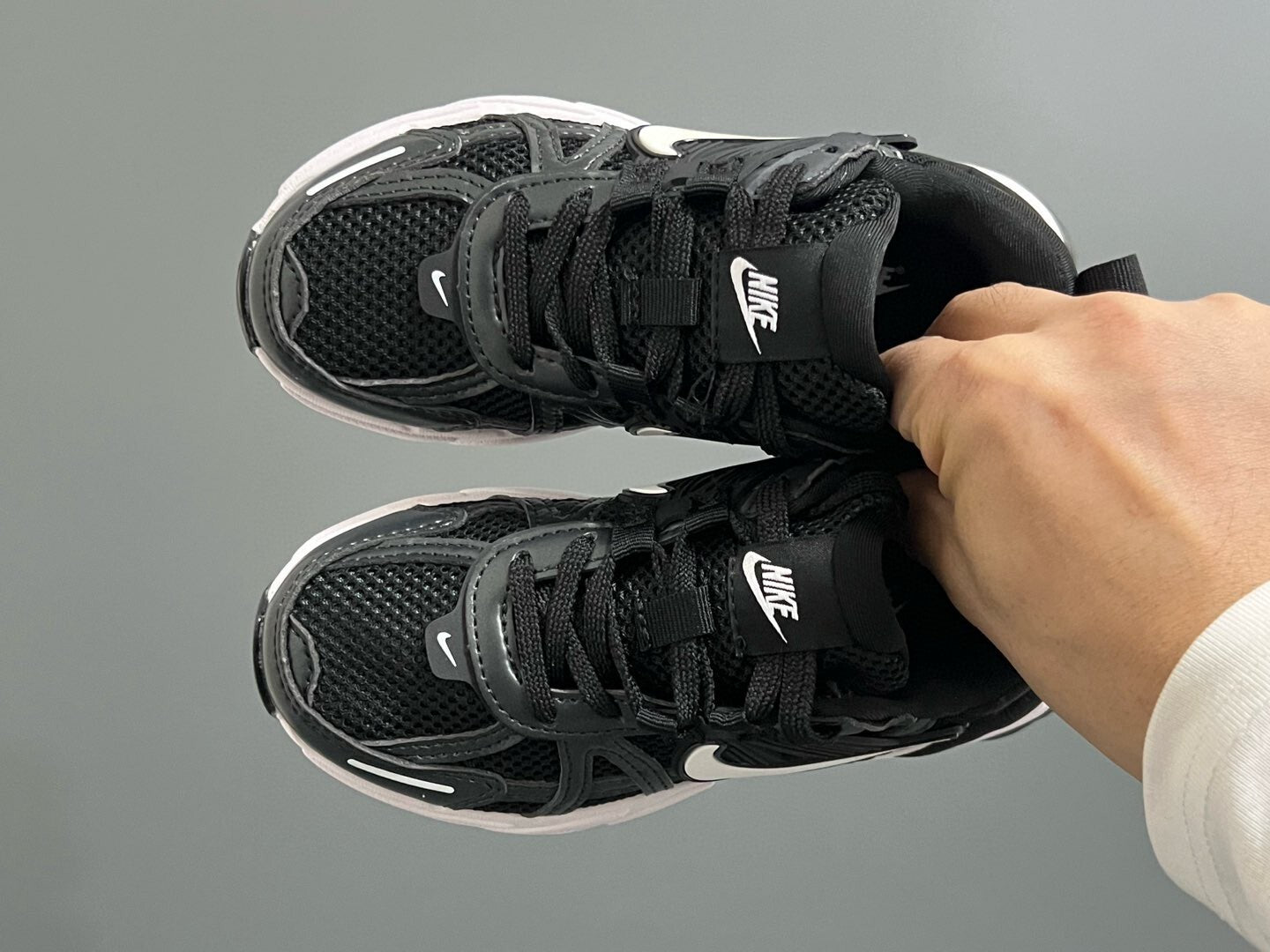 v2k children's shoes" black"