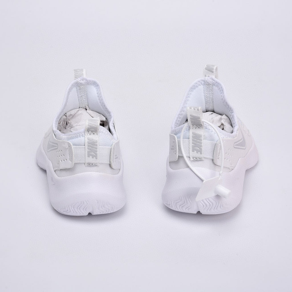 Nike slip-on running shoes" white"