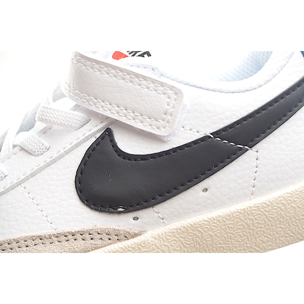 Trail Blazers Velcro Low-Top Kids Sneakers" white, black"