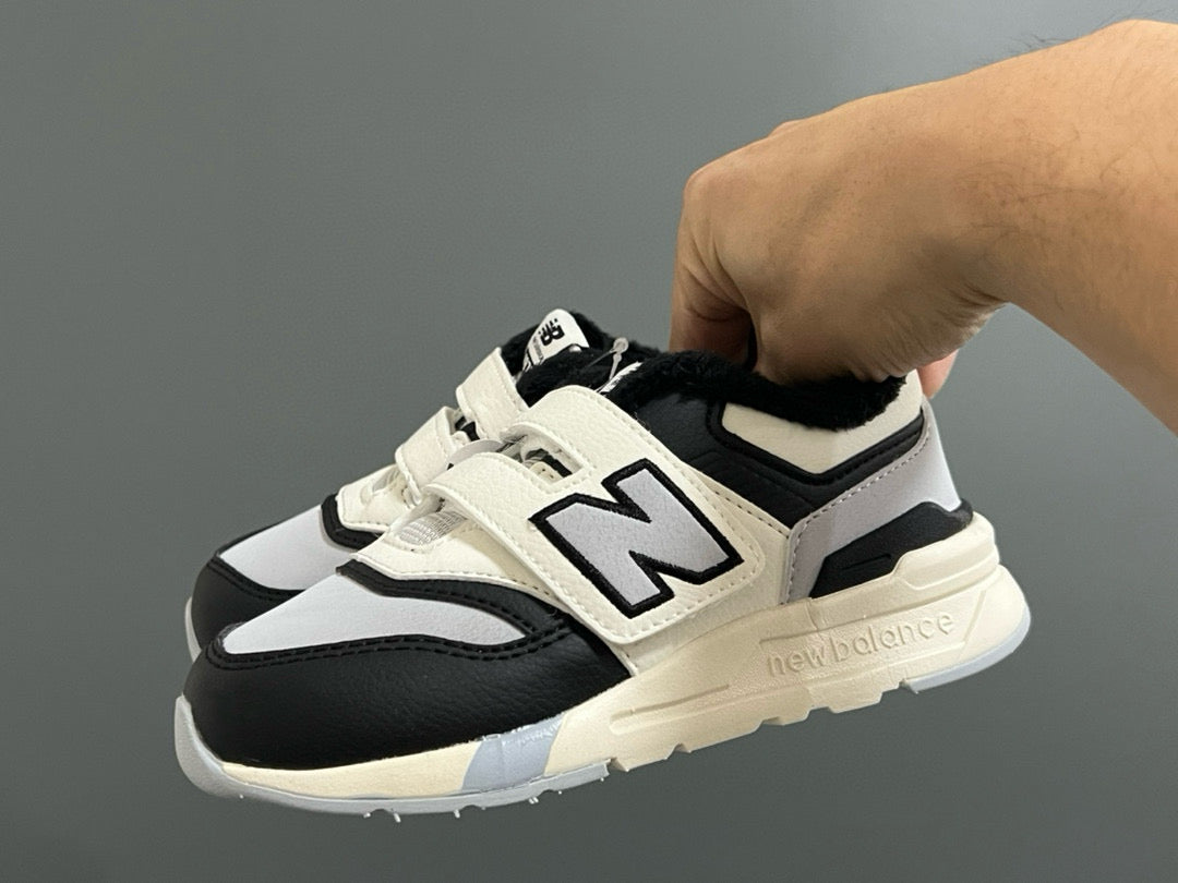 NB997 Velvet Velcro Children's Shoes" cream, black"