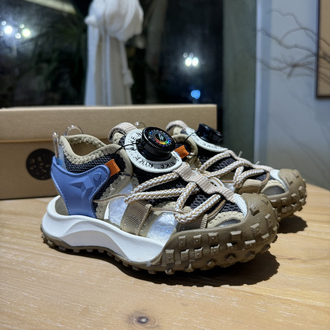 Popular NK hiking shoes and sandals" darker brown, Cream"