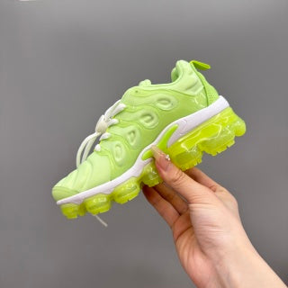 Nike AIR MAX plus full-length air cushion"  lime green."