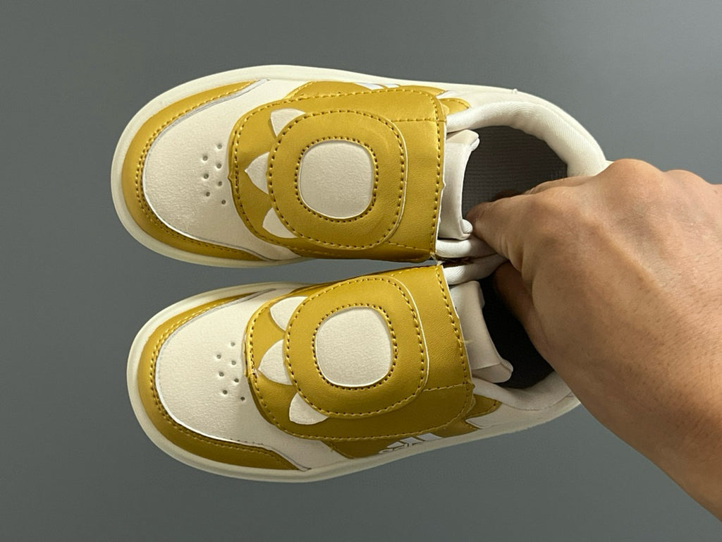 Adidas Little Dragon joint Velcro children's shoes"white, gold"