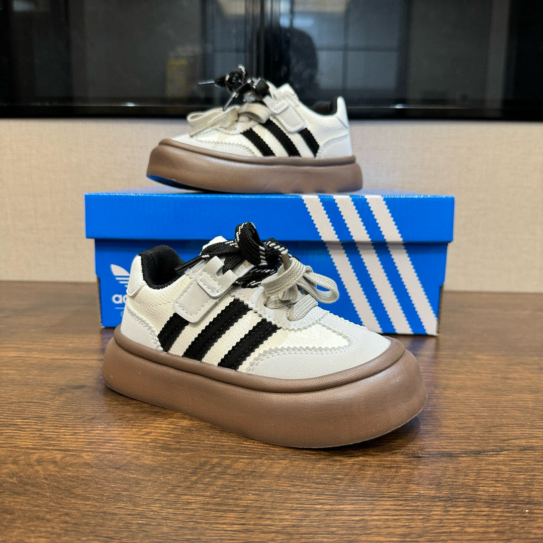 Adidas training invisible Velcro sneakers" white, black"