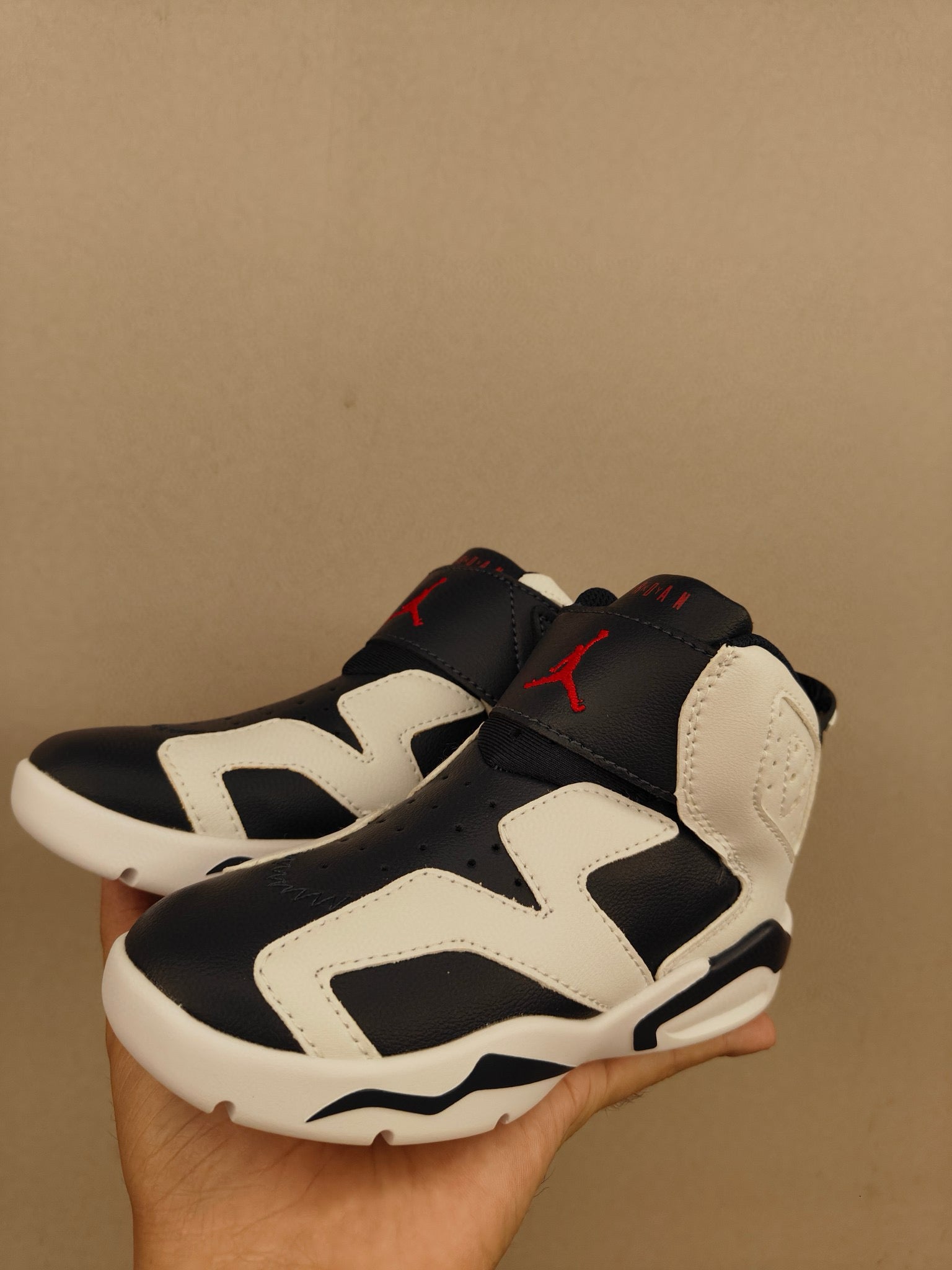 Joe 6 Velcro leather basketball shoes" white, black"