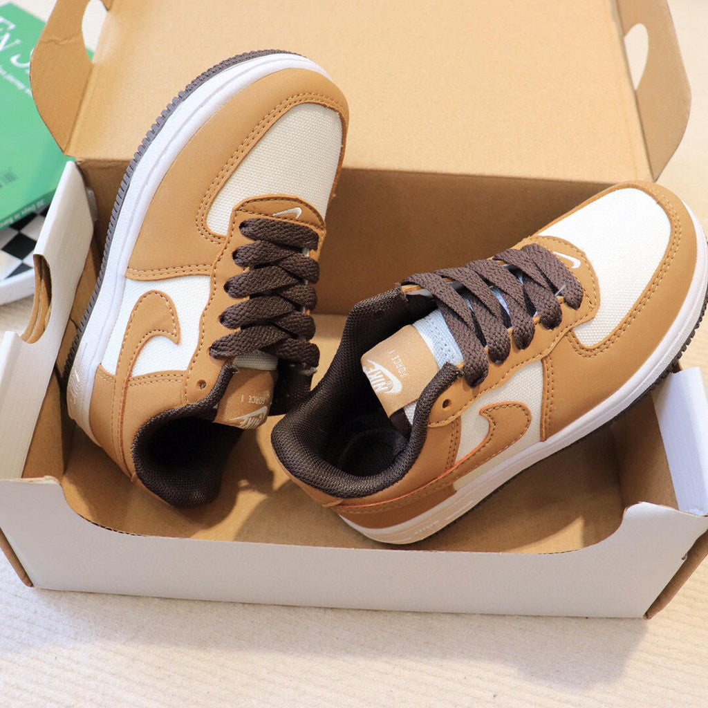 Air Force low-top lace-up sneakers" white, brown"