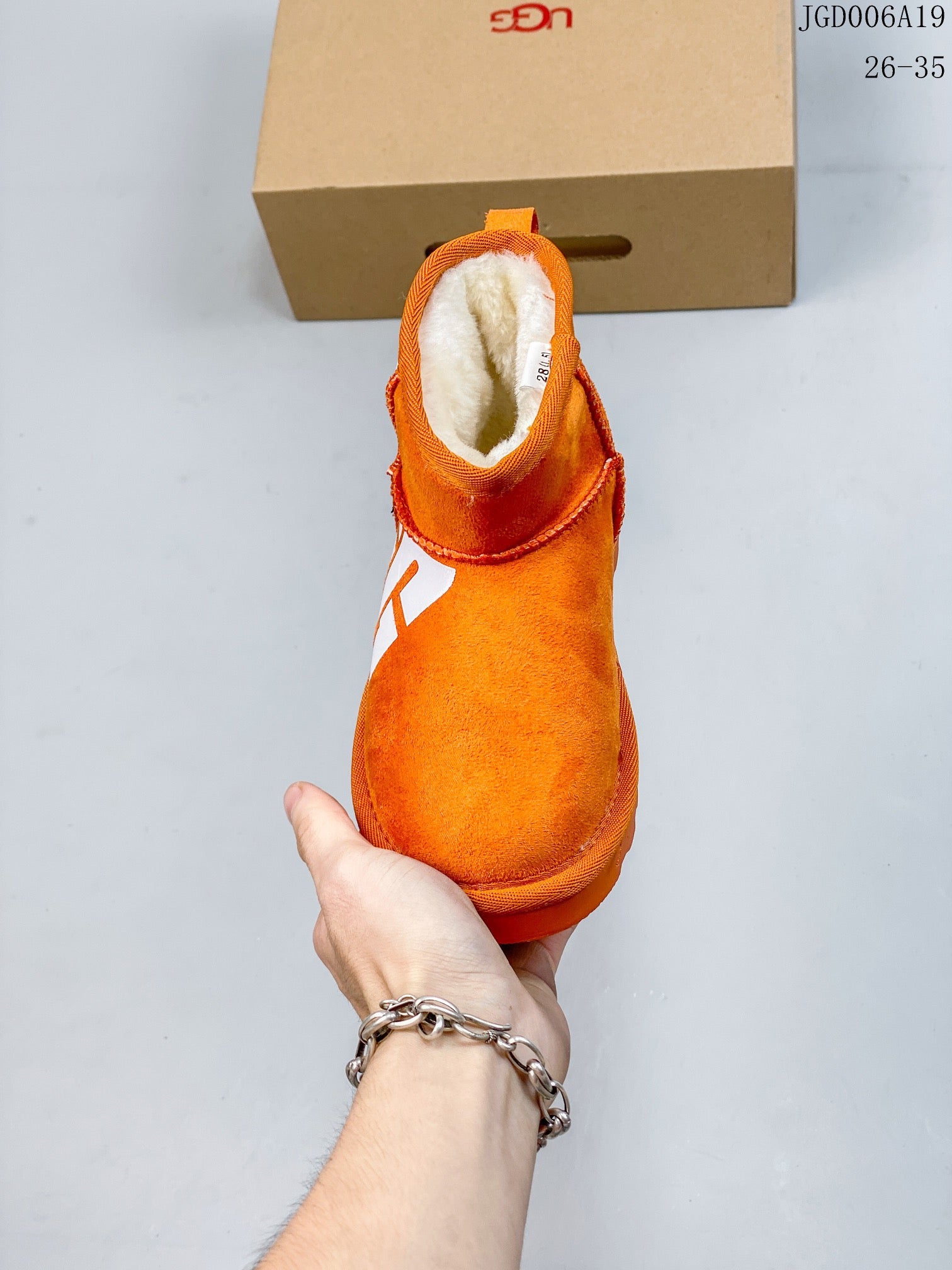 U-GG Zhou Dongyu" Orange"