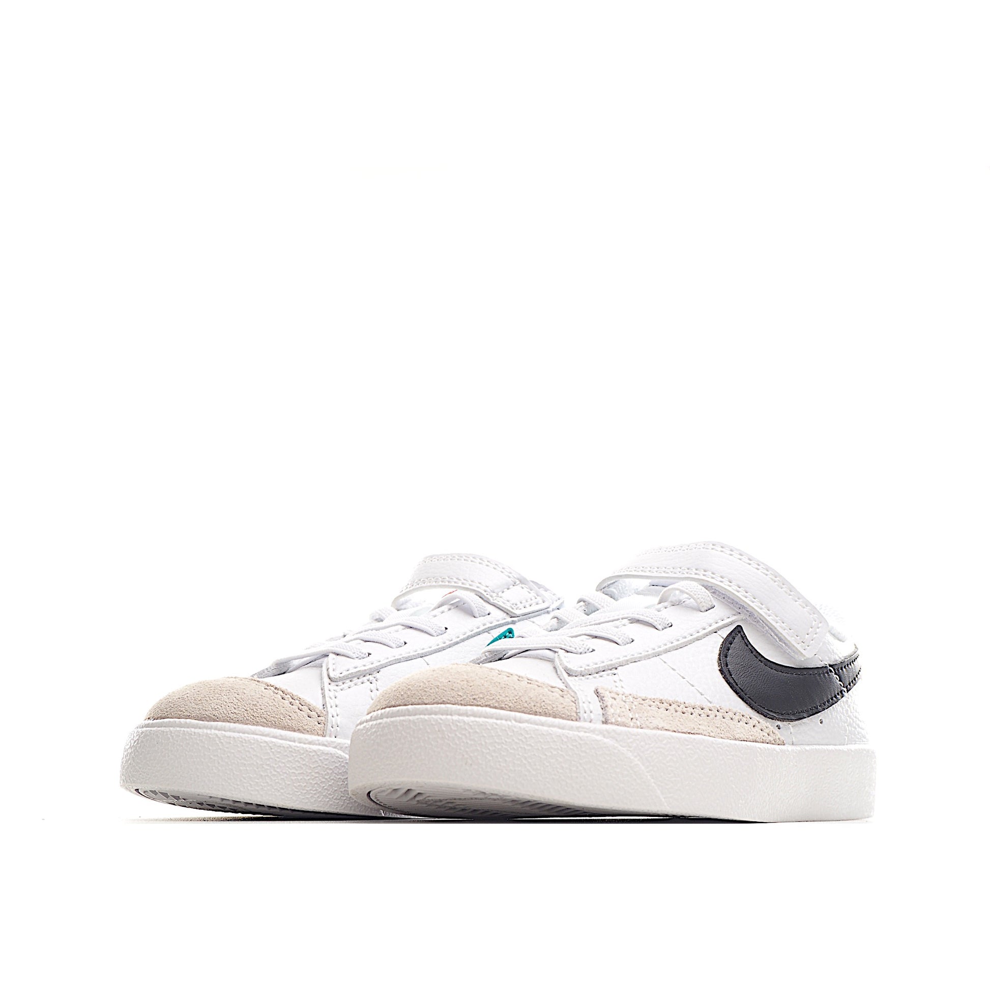 Trail Blazers Velcro Low-Top Kids Sneakers" white, black"