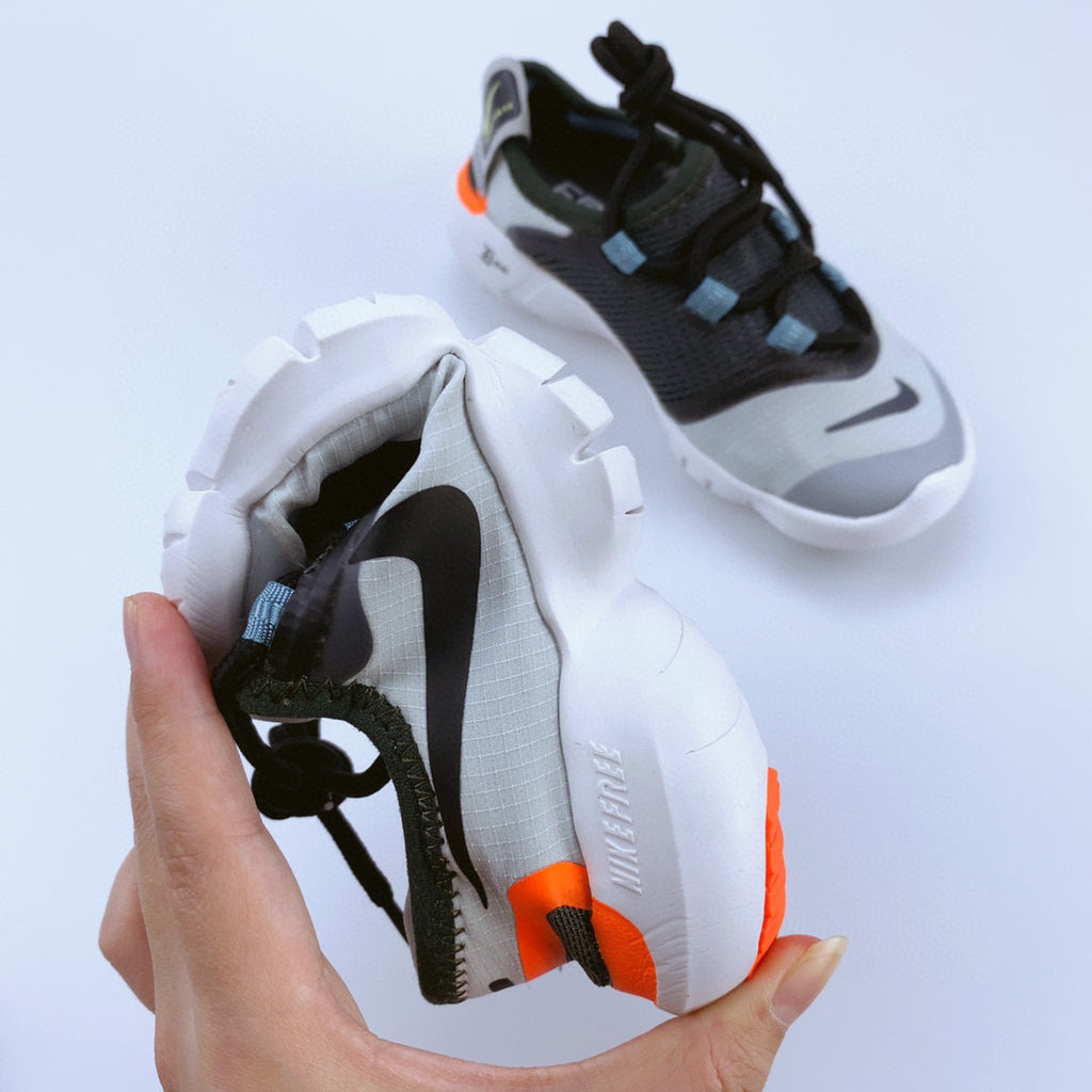 Nike Barefoot 5.0 Kids" light gray"