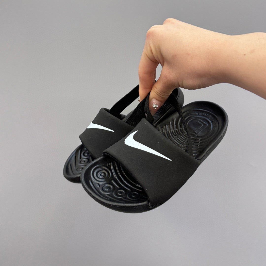 Nai K cute sandals available" black "