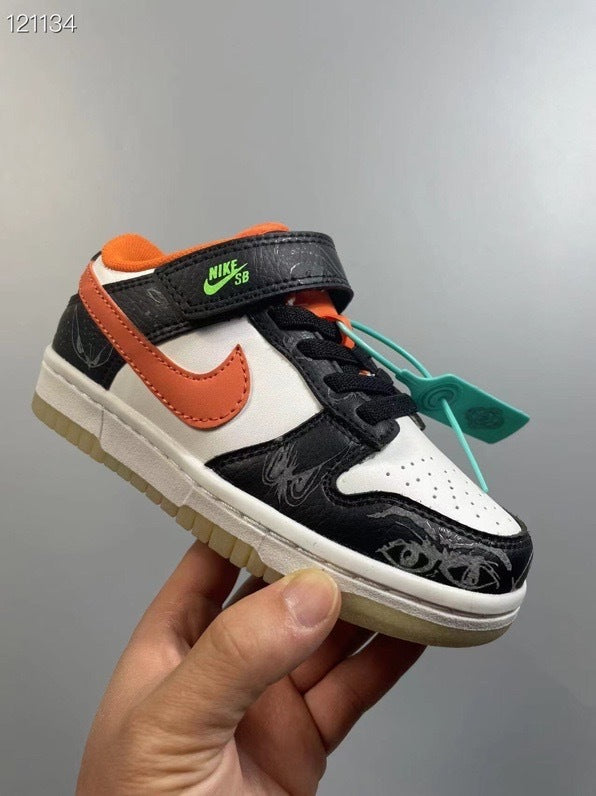Nike SB single buckle sneakers" white, black"