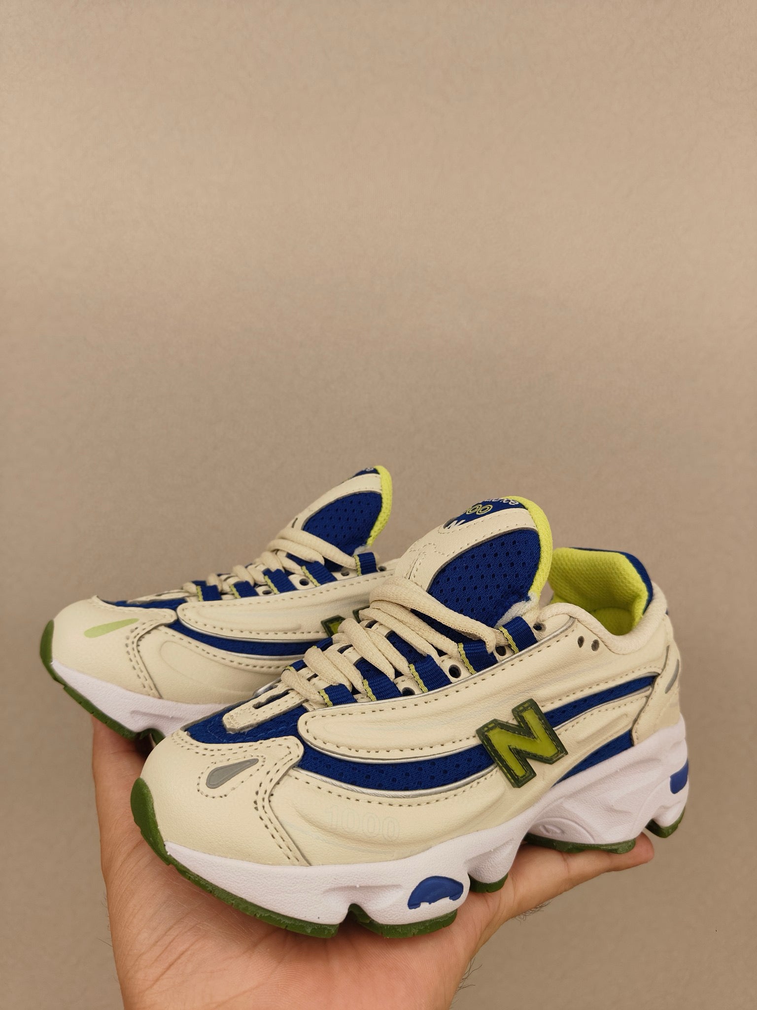 NB1000 lace-up children's shoes" cream"