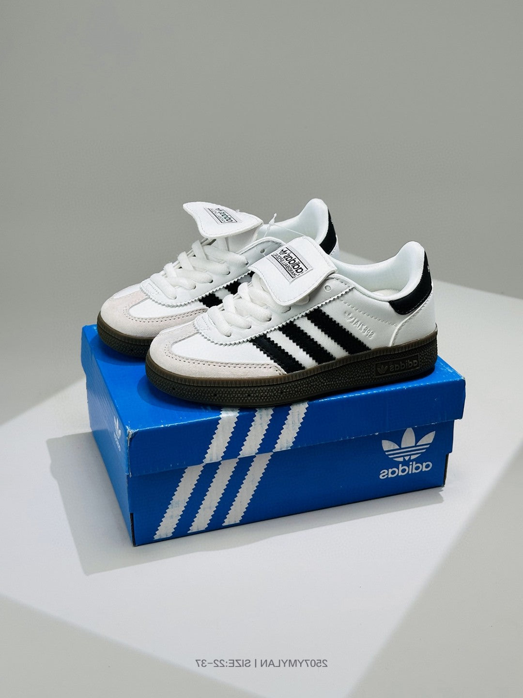 Adidas HANDBALL SPEZIAL Clover College Style Retro" white"