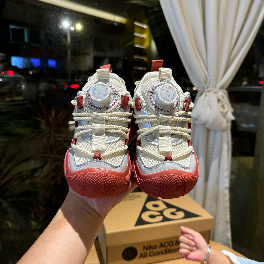 Nike ACG outdoor hiking shoes