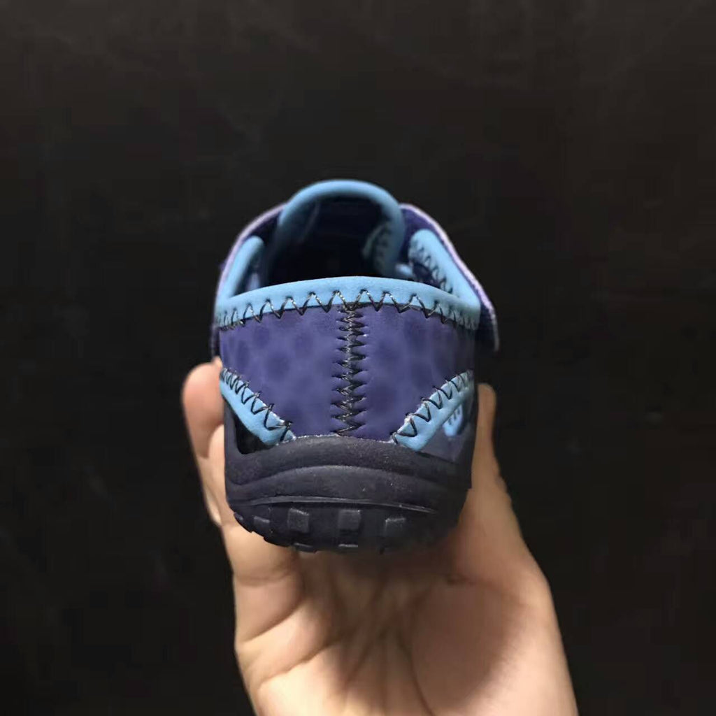 Nike children's closed toe sandals " dark blue"