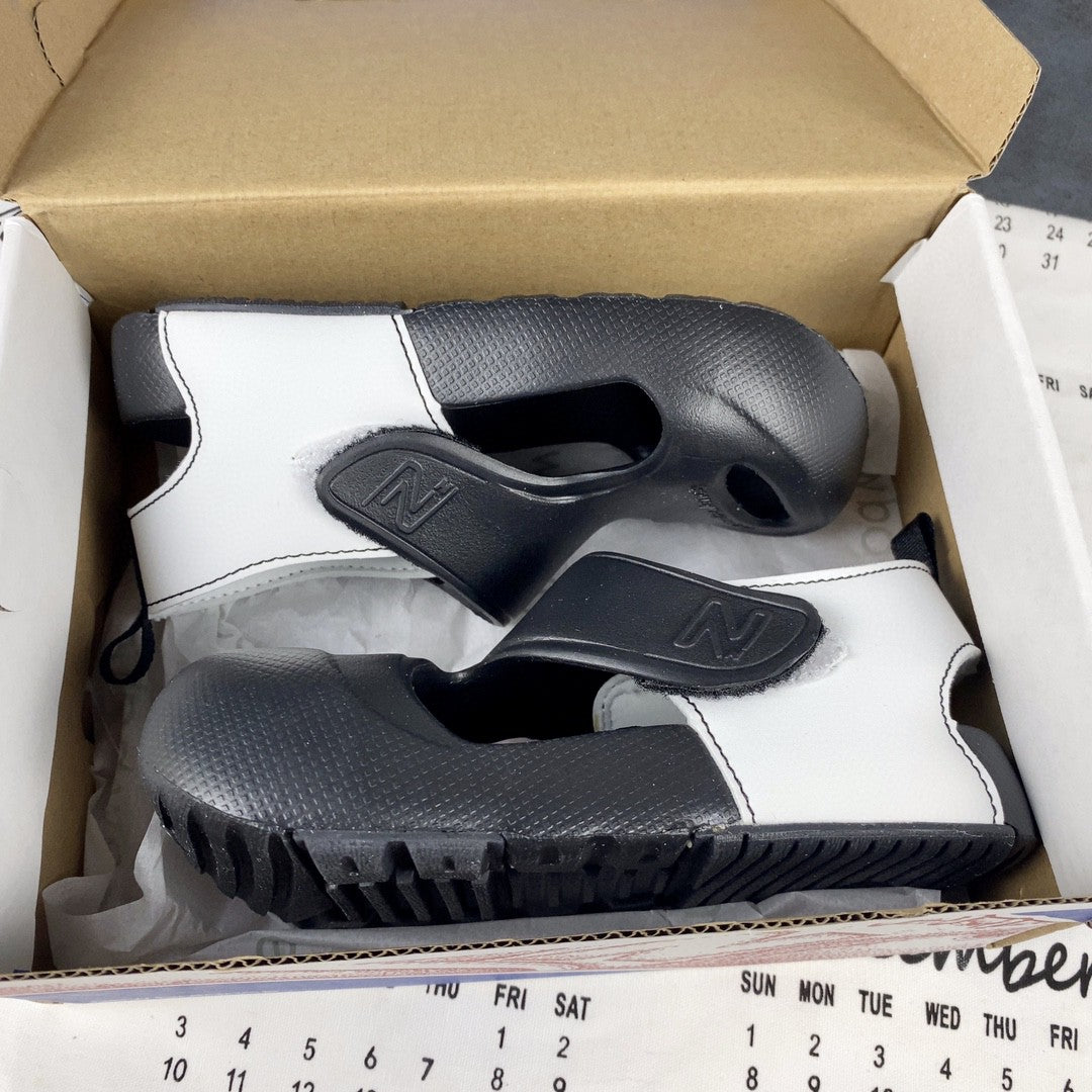 NB airplane hole shoes" BLACK"