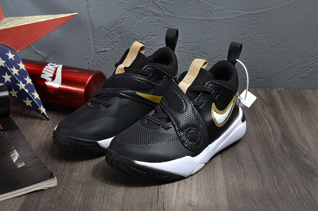 Nike's new UFO slip-on shoes for children" Black"