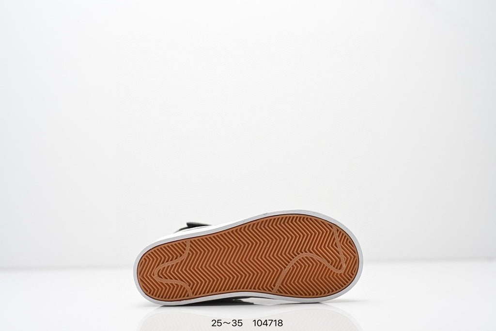 Nike Trail Blazers High-Top Velcro Kids Shoes