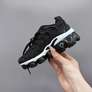 Nike AIR MAX plus full-length air cushion children's sports shoes