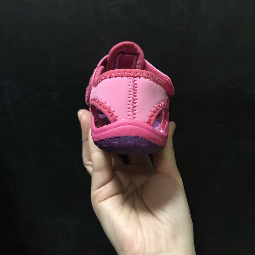 Nike children's closed toe sandals " pink"
